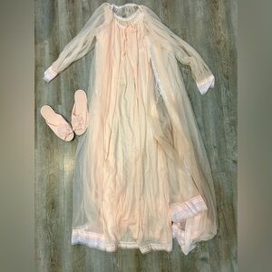 VTG Miss Elaine Peignoir 3 Pc Set Sheer Nightgown Peach Chiffon Lace Trim Sm
